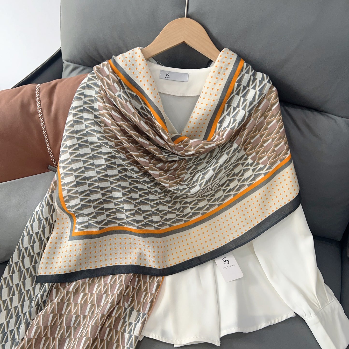 Cross-border Cotton and Linen Scarf Women's Japanese and Korean High-end Fashion Scarf Spring and Summer Sunscreen Warm Shawl Simple Scarf