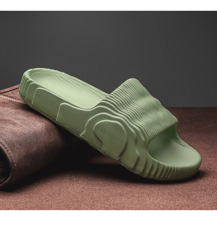 [Hot Style] New Summer Slippers, Slip-Ons for Couples, Easiest for Match Casual Non-Slip, Deodorant Home Sandals