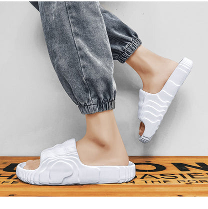 [Hot Style] New Summer Slippers, Slip-Ons for Couples, Easiest for Match Casual Non-Slip, Deodorant Home Sandals