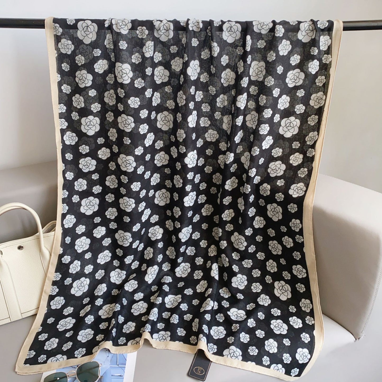 Cross-border Cotton and Linen Scarf Women's Japanese and Korean High-end Fashion Scarf Spring and Summer Sunscreen Warm Shawl Simple Scarf