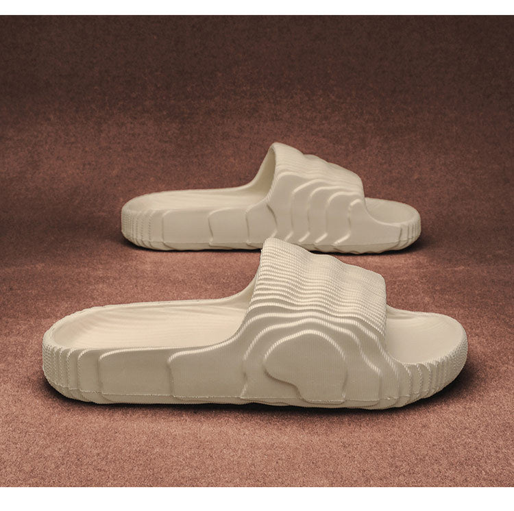 [Hot Style] New Summer Slippers, Slip-Ons for Couples, Easiest for Match Casual Non-Slip, Deodorant Home Sandals